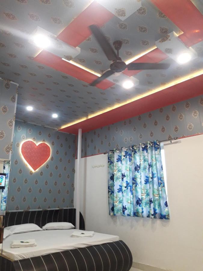 Rajvihar Hotel Pachmarhi Bagian luar foto