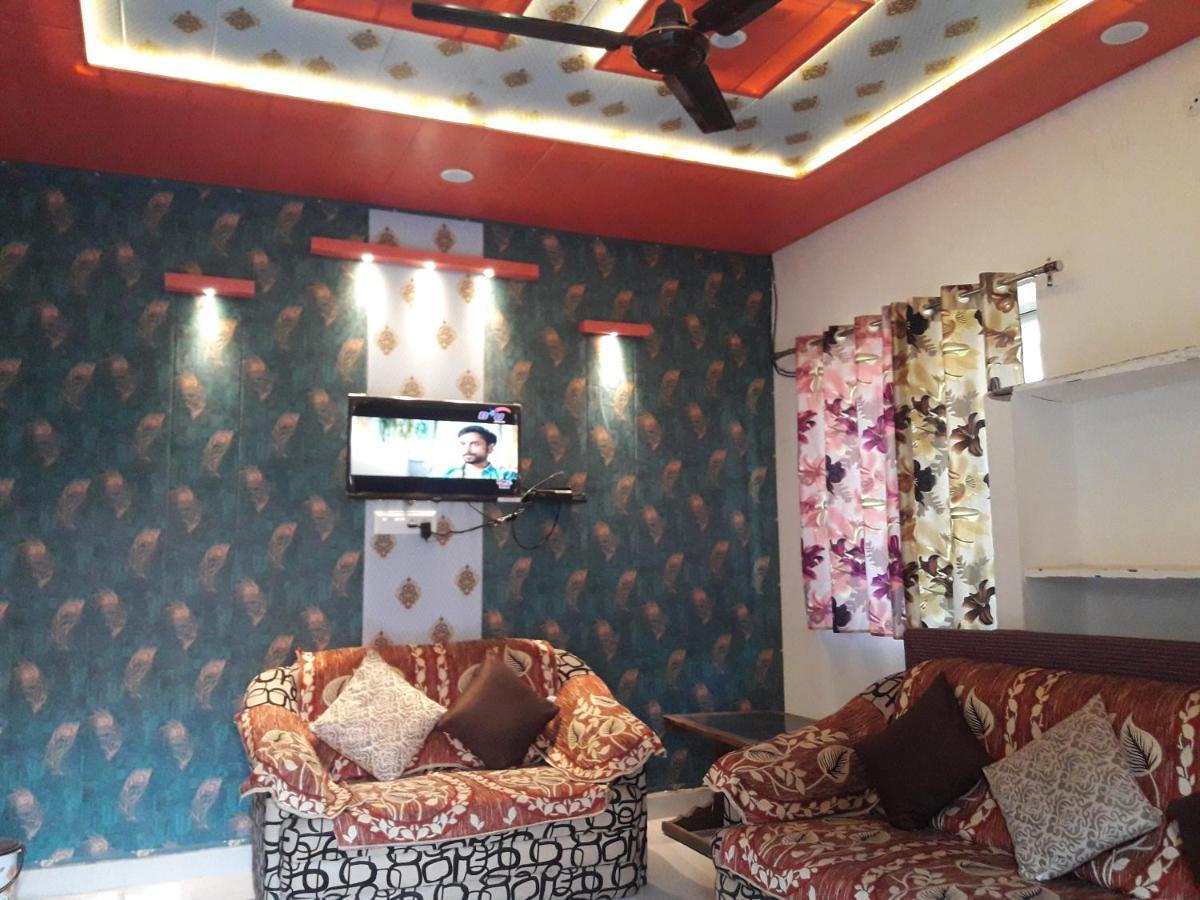 Rajvihar Hotel Pachmarhi Bagian luar foto