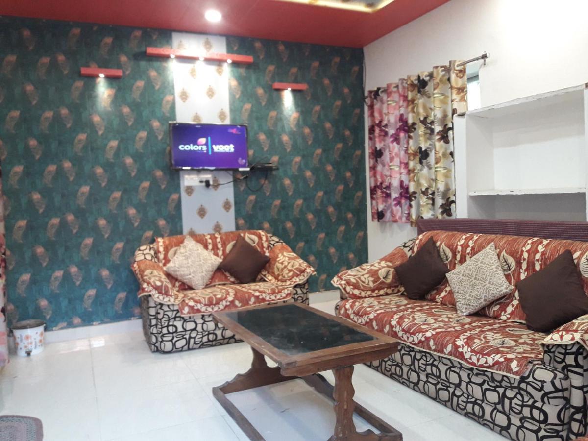 Rajvihar Hotel Pachmarhi Bagian luar foto