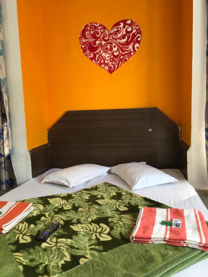Rajvihar Hotel Pachmarhi Bagian luar foto